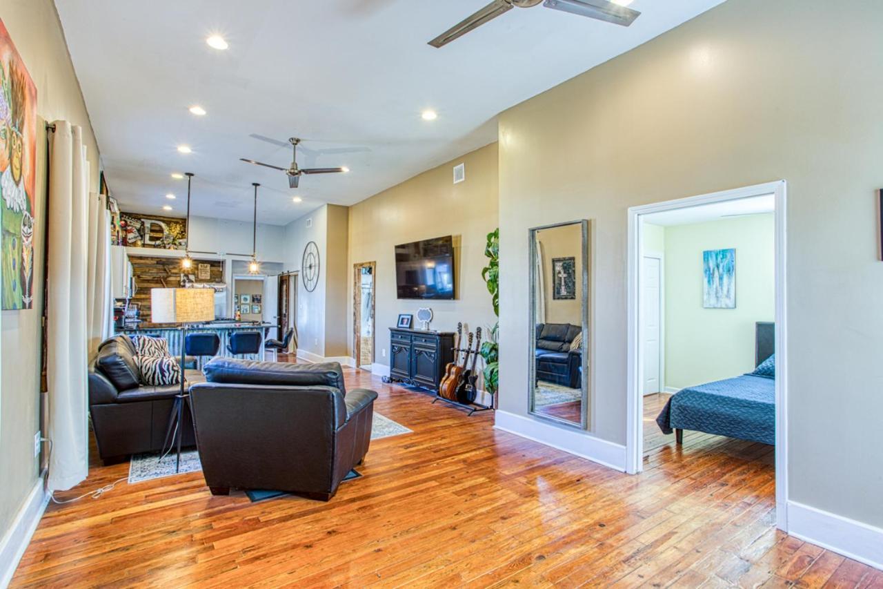Holiday home Great Location-5 Bd/3 Ba-near Expo/ul/fair/yum/zoo Louisville
