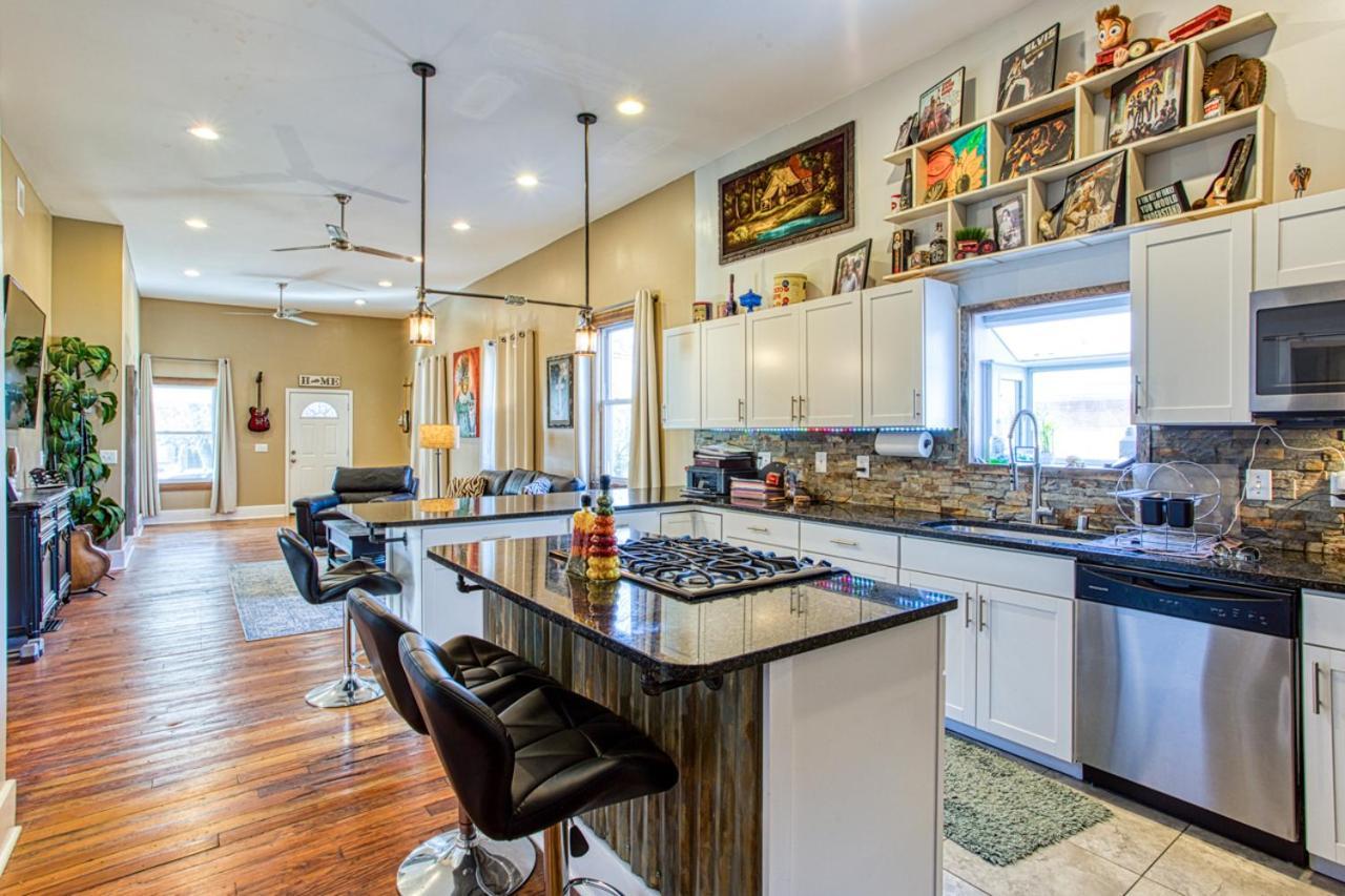 Holiday home Great Location-5 Bd/3 Ba-near Expo/ul/fair/yum/zoo *